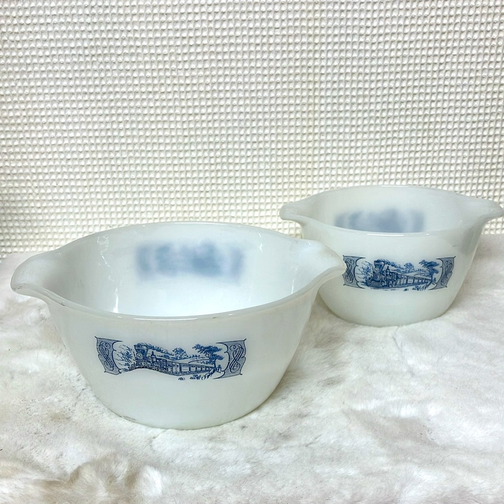 Currier and Ives nesting mixing bowls